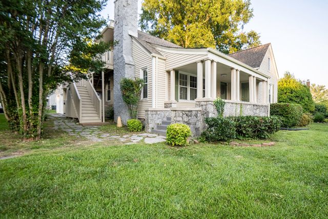 408 S Sweetbriar Avenue, Chattanooga, TN 37411