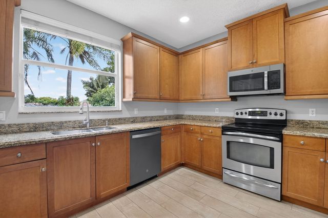 18196 Clear Brook Circle Circle, Boca Raton, FL 33498
