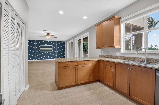 18196 Clear Brook Circle Circle, Boca Raton, FL 33498