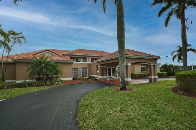 18196 Clear Brook Circle Circle, Boca Raton, FL 33498