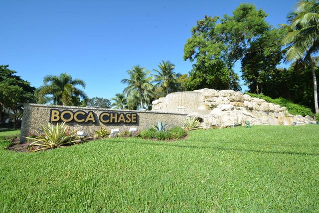 18196 Clear Brook Circle Circle, Boca Raton, FL 33498