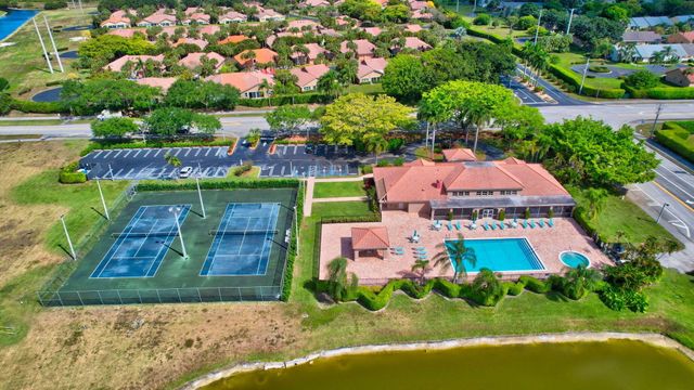 18196 Clear Brook Circle Circle, Boca Raton, FL 33498