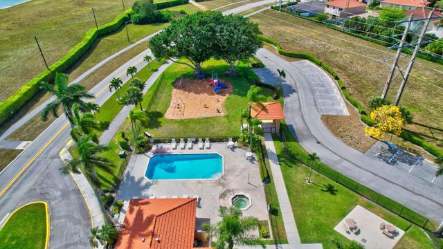 18196 Clear Brook Circle Circle, Boca Raton, FL 33498