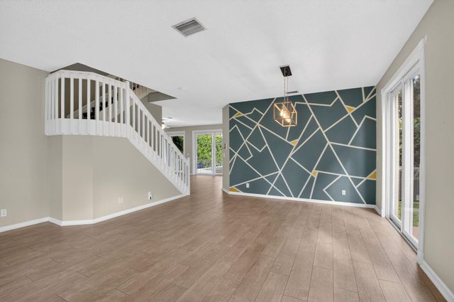 18196 Clear Brook Circle Circle, Boca Raton, FL 33498