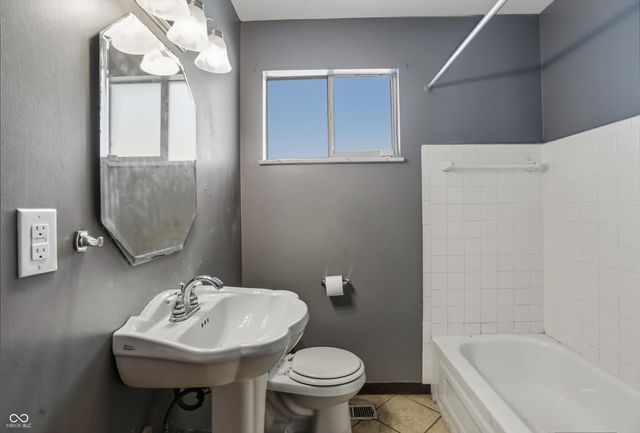 407 Alice Street, Shelbyville, IN 46176