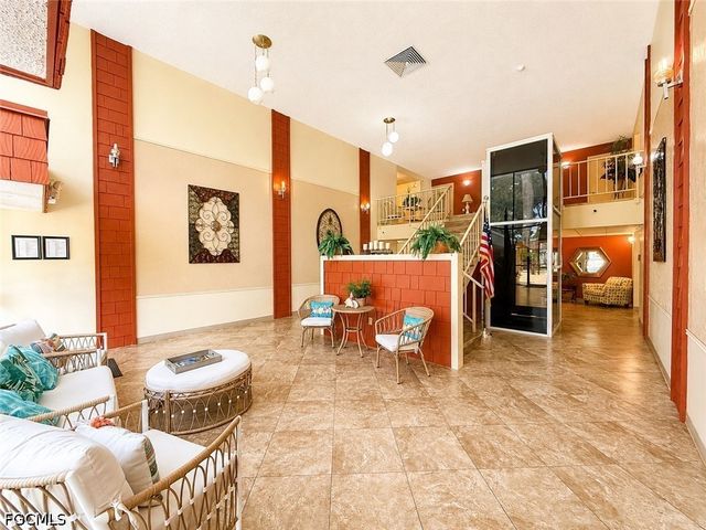 2437 Harbor BLVD 102, Port Charlotte, FL 33952