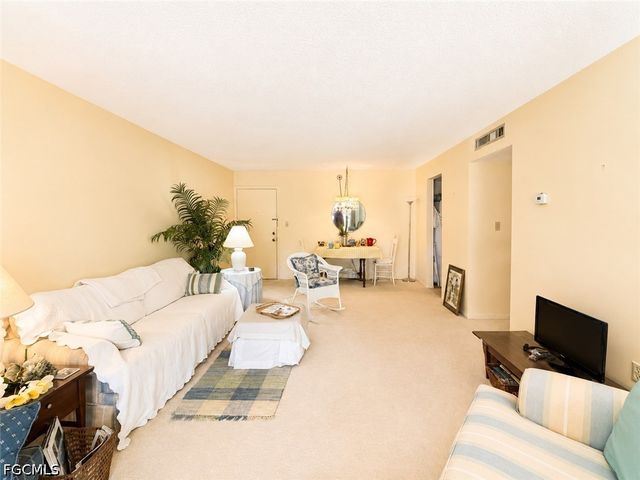 2437 Harbor BLVD 102, Port Charlotte, FL 33952
