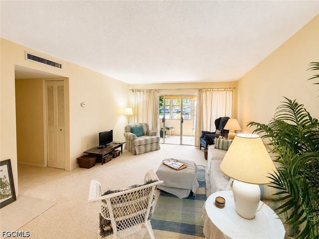 2437 Harbor BLVD 102, Port Charlotte, FL 33952
