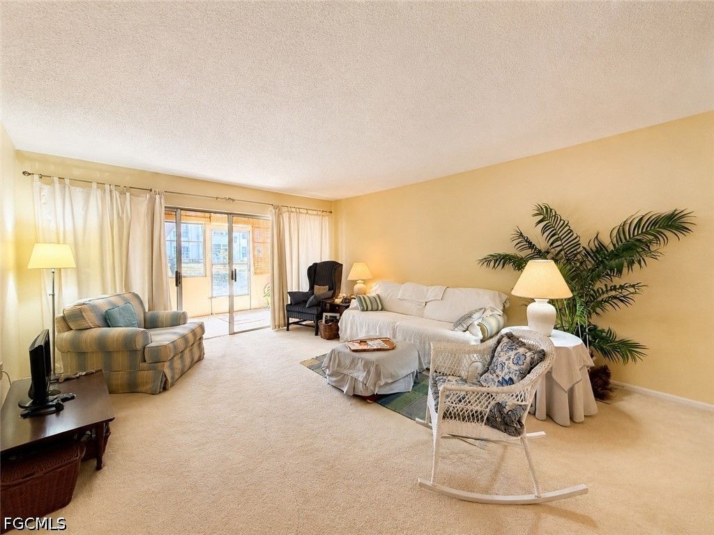 2437 Harbor BLVD 102, Port Charlotte, FL 33952