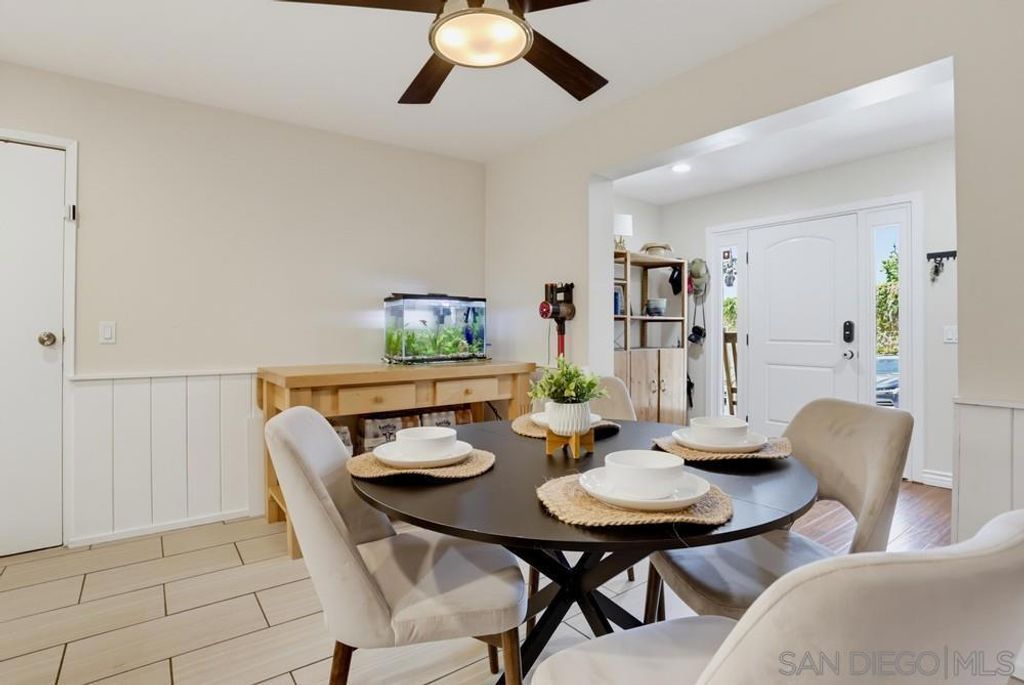 Image 11 of property listing at 14319 Old Community Rd., Poway, CA 92064