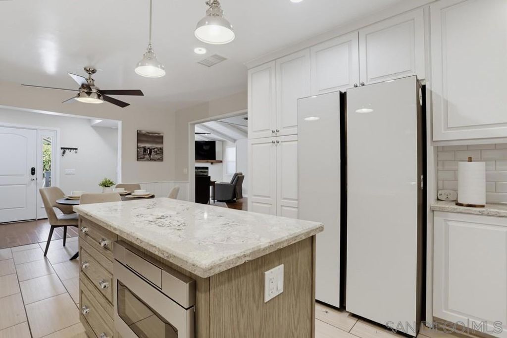 Image 15 of property listing at 14319 Old Community Rd., Poway, CA 92064