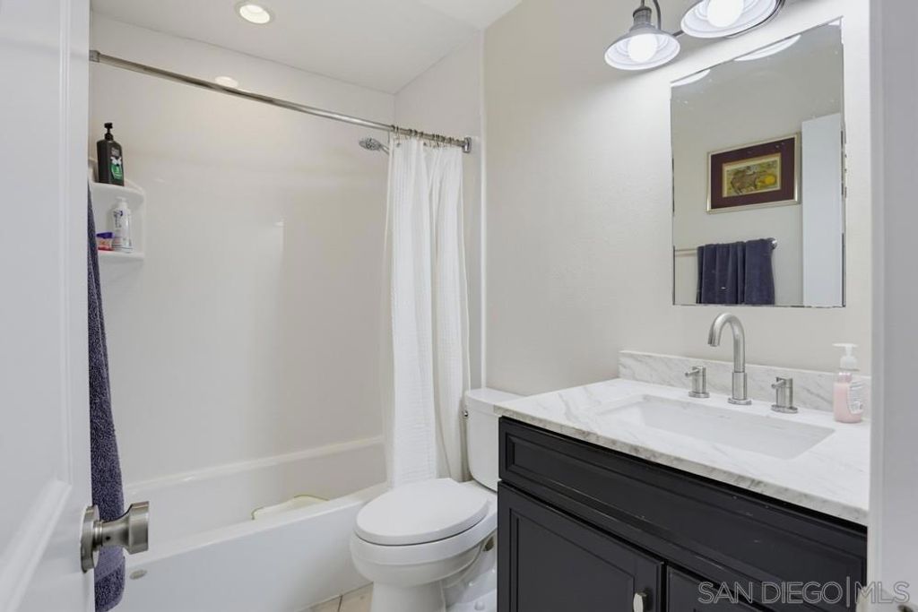 Image 24 of property listing at 14319 Old Community Rd., Poway, CA 92064