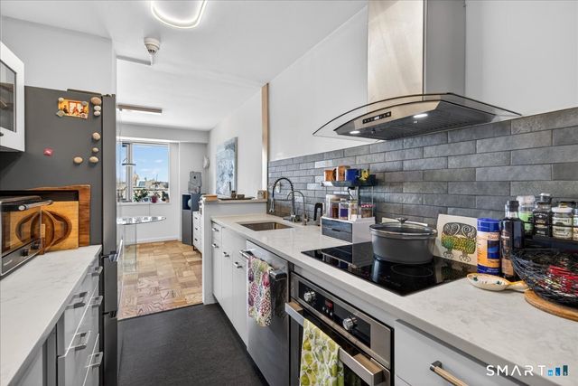 100 York Street 12C, New Haven, CT 06511