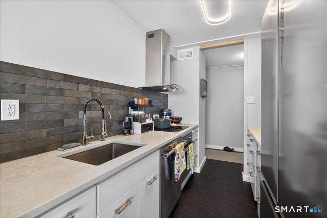 100 York Street 12C, New Haven, CT 06511