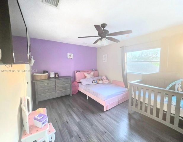 1393 NW 124th Avenue 1393, Pembroke Pines, FL 33026