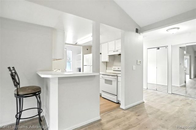 863 Brandon Avenue, Pontiac, MI 48340