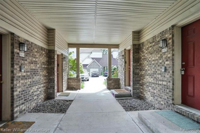 863 Brandon Avenue, Pontiac, MI 48340