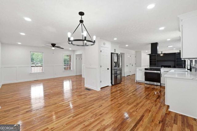 3022 Meadowsweet Trail, Snellville, GA 30078