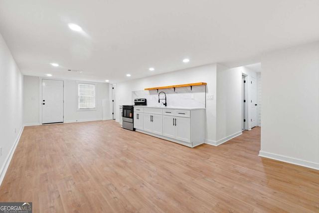 3022 Meadowsweet Trail, Snellville, GA 30078