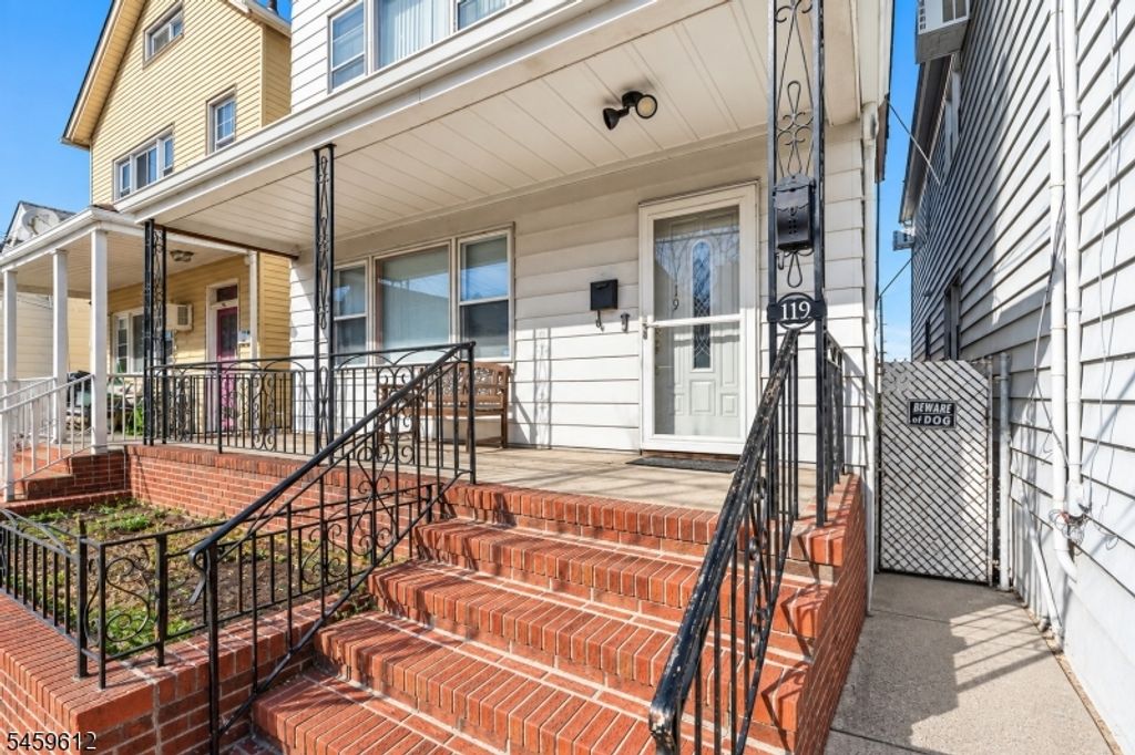 119 W 21St St, Bayonne City, NJ 07002 — photo 2