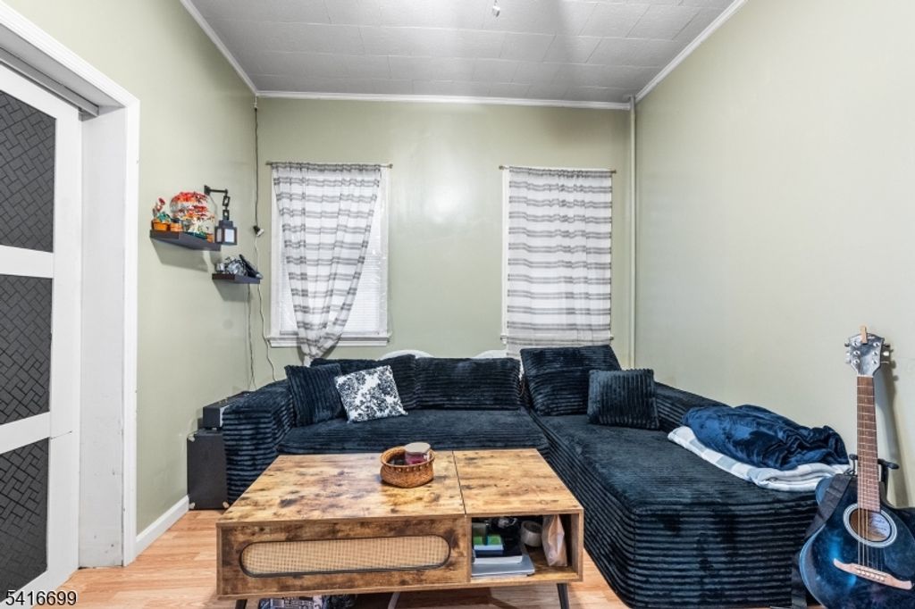 119 W 21St St, Bayonne City, NJ 07002 — photo 4