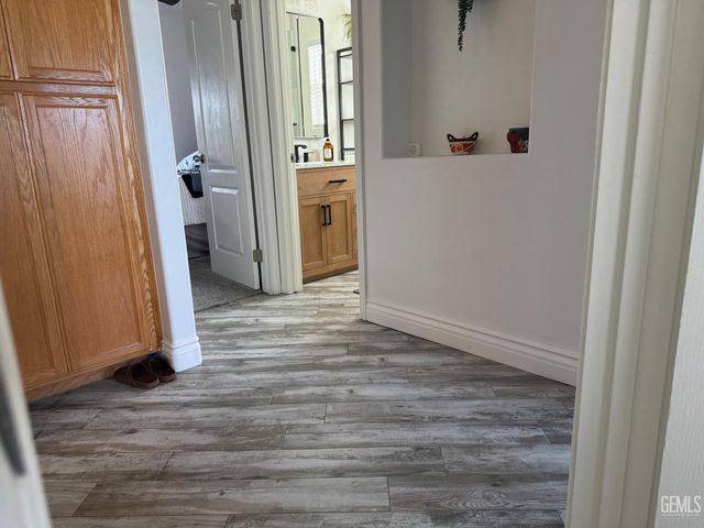 9318 Sentido Drive, Bakersfield, CA 93306