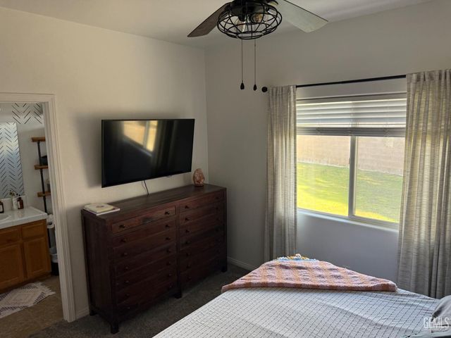 9318 Sentido Drive, Bakersfield, CA 93306