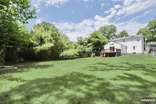 48 Momar Drive, Bergenfield, NJ 07621