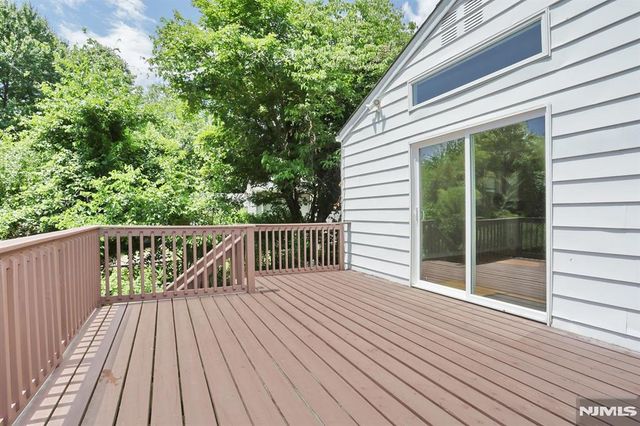 48 Momar Drive, Bergenfield, NJ 07621