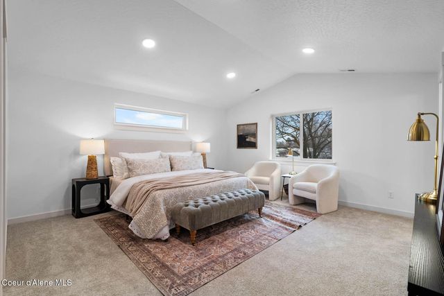 13391 N LOVELAND WAY, Hayden, ID 83835