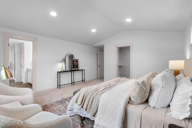 13391 N LOVELAND WAY, Hayden, ID 83835