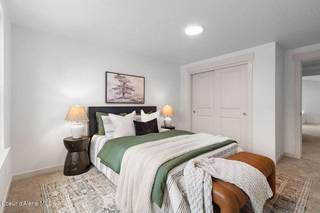 13391 N LOVELAND WAY, Hayden, ID 83835