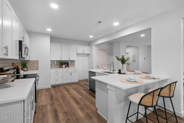 13391 N LOVELAND WAY, Hayden, ID 83835