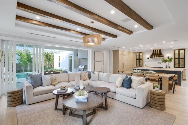 209 NE 5th Street, Delray Beach, FL 33444