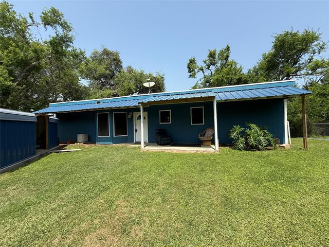 2434 Shady Creek Lane, Freeport, TX 77541