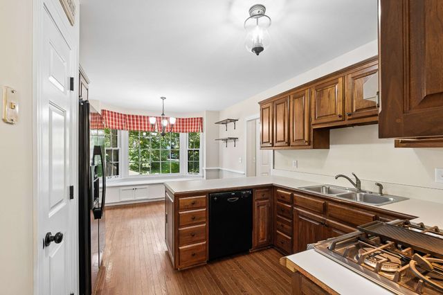 816 Chestnut Ct, Brentwood, TN 37027