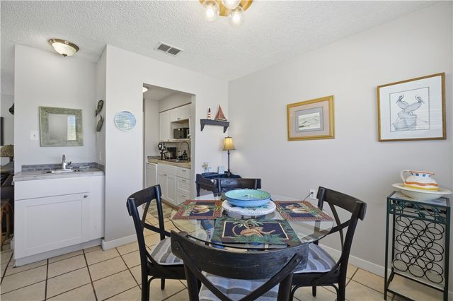 701 La Juana Ct, Port Aransas, TX 78373