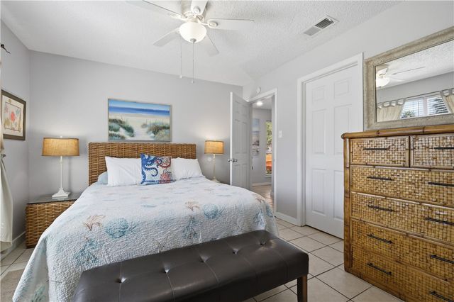 701 La Juana Ct, Port Aransas, TX 78373