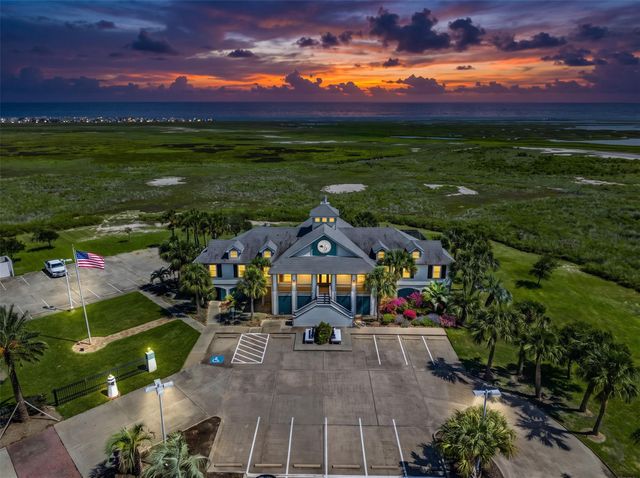 49 Shell Key, Hitchcock, TX 77563