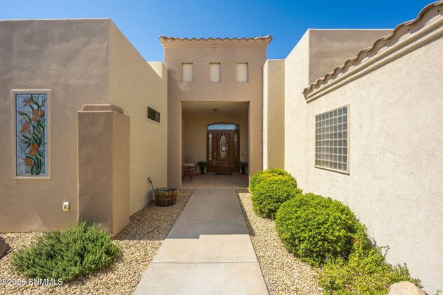 2268 Sedona Hills Parkway, Las Cruces, NM 88011