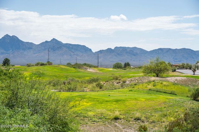 2268 Sedona Hills Parkway, Las Cruces, NM 88011