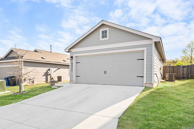 10027 Braun Cloud, San Antonio, TX 78254