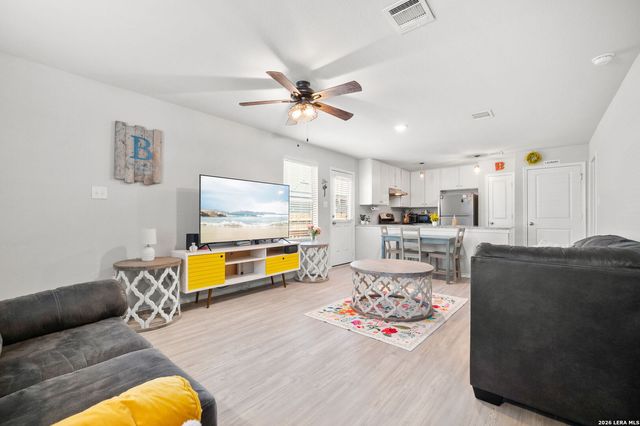 10027 Braun Cloud, San Antonio, TX 78254