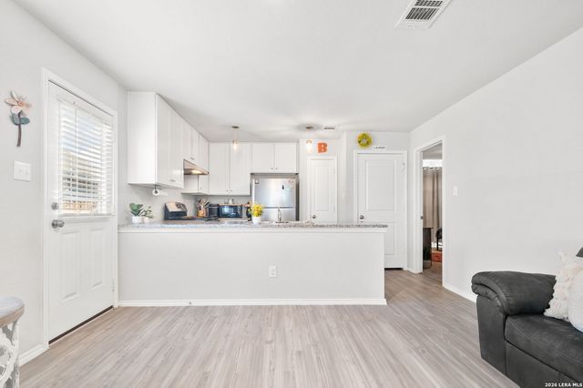 10027 Braun Cloud, San Antonio, TX 78254