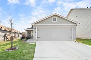 10027 Braun Cloud, San Antonio, TX 78254