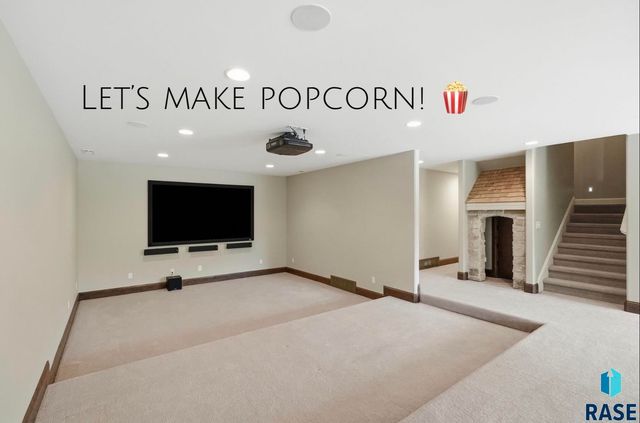 405 E Piping Rock Ln Lane, Sioux Falls, SD 57108
