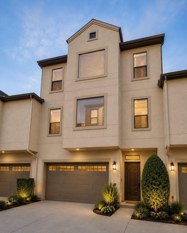 3846 Center Street, Houston, TX 77007