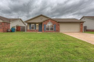 8932 S 258th East Avenue, Broken Arrow, OK 74014