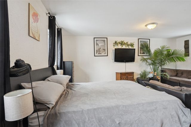 3403 Dubuque Avenue, Des Moines, IA 50317