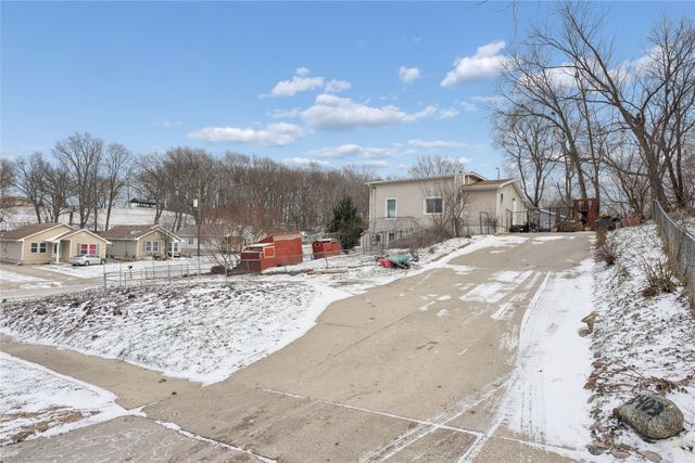 3403 Dubuque Avenue, Des Moines, IA 50317